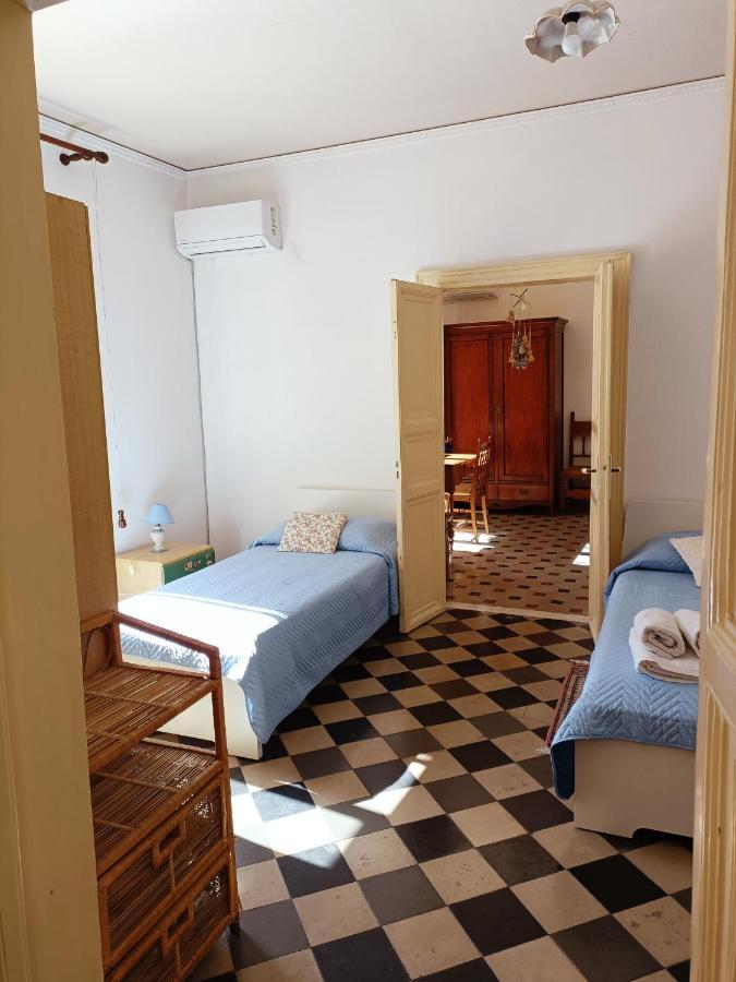 Casa Vacanza Vico Medica Modica Exterior photo